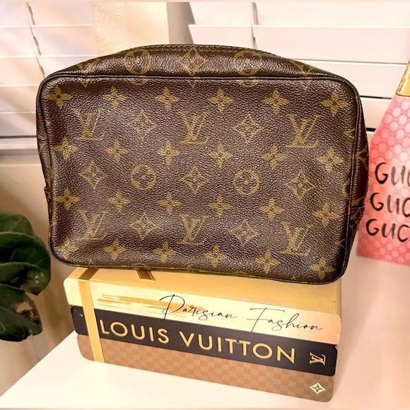 ✨Vintage Louis Vuitton Monogram Trousse Toilette 23 - Picture 3 of 14